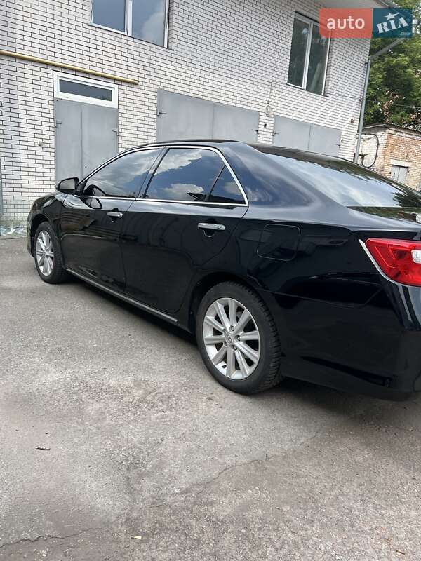 Toyota Camry 2011