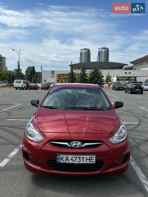 Hyundai Accent 2014