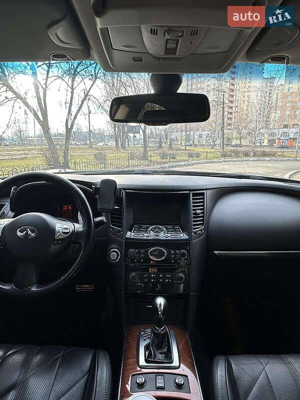 Infiniti FX 37 2011
