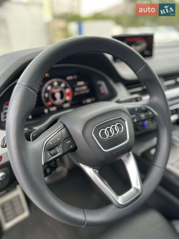 Audi-67