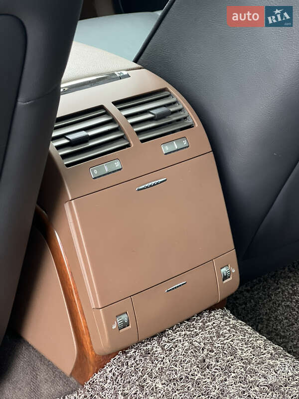 Volkswagen Phaeton 2013