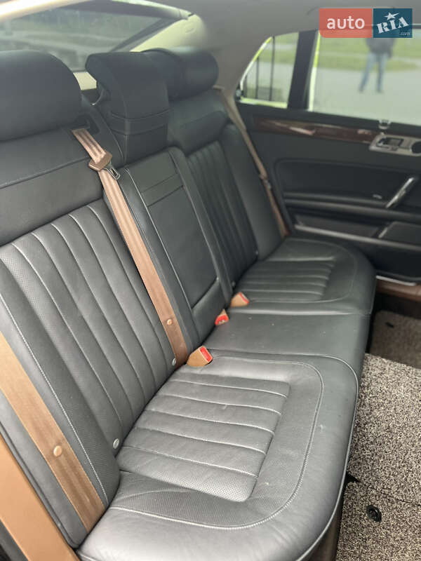 Volkswagen Phaeton 2013