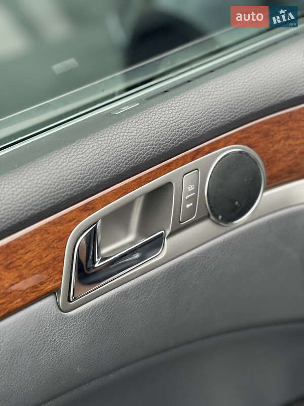 Volkswagen Phaeton 2013