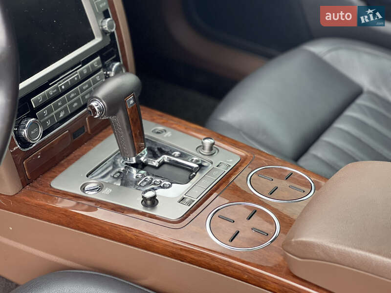 Volkswagen Phaeton 2013