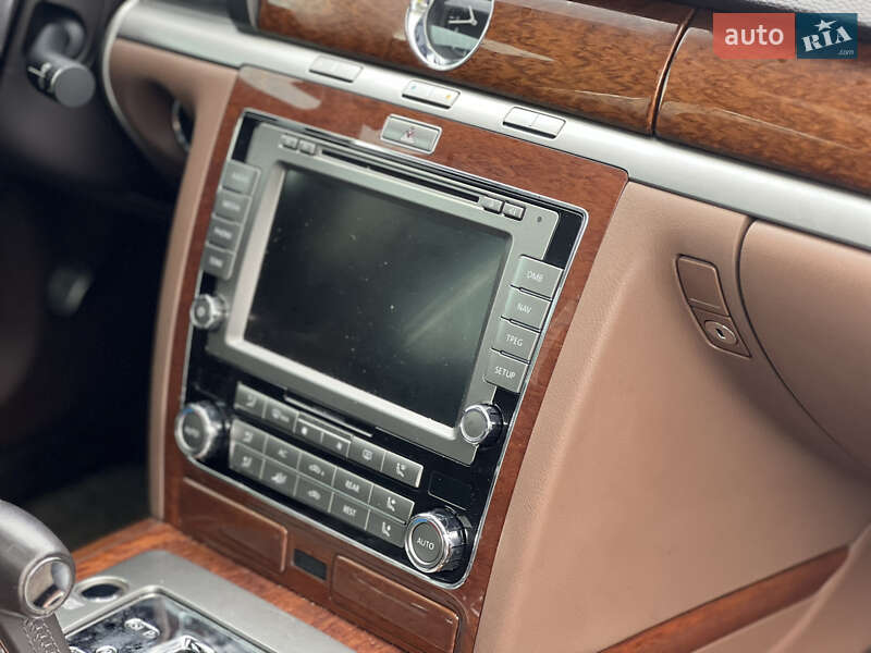 Volkswagen Phaeton 2013