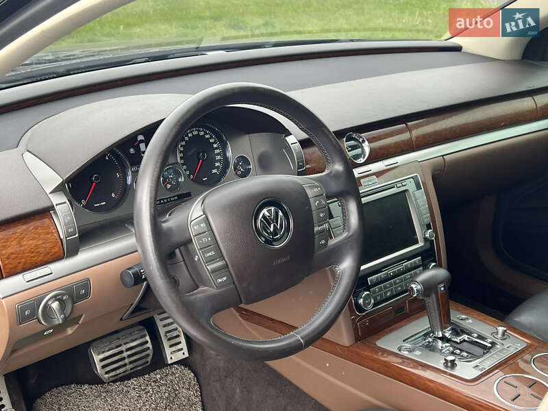 Volkswagen Phaeton 2013