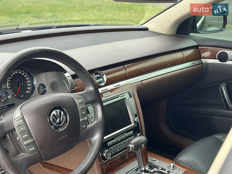 Volkswagen Phaeton 2013
