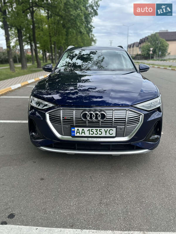 Audi-5