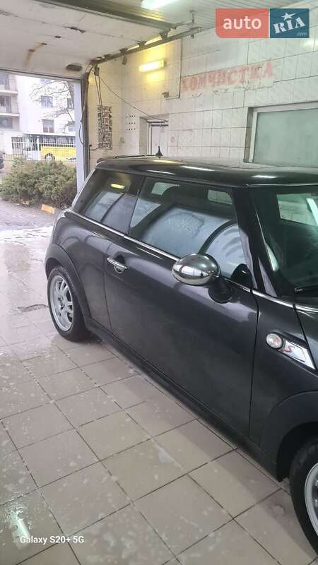 MINI Hatch 2011