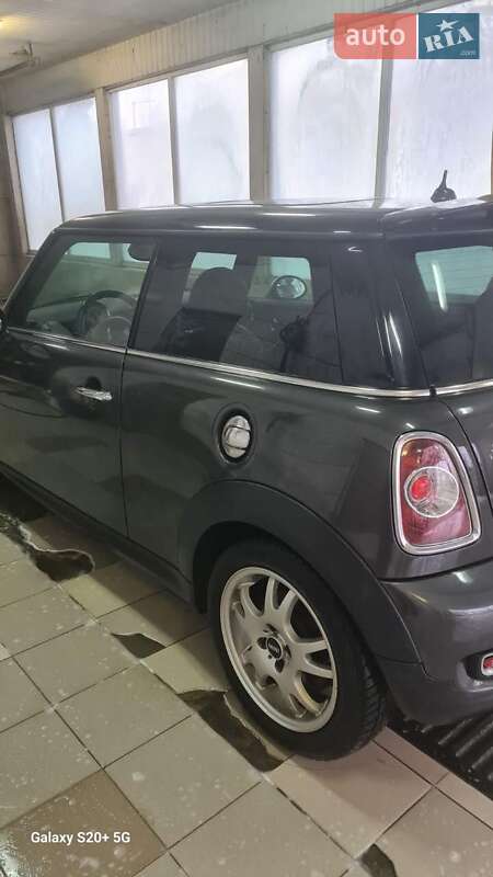 MINI Hatch 2011