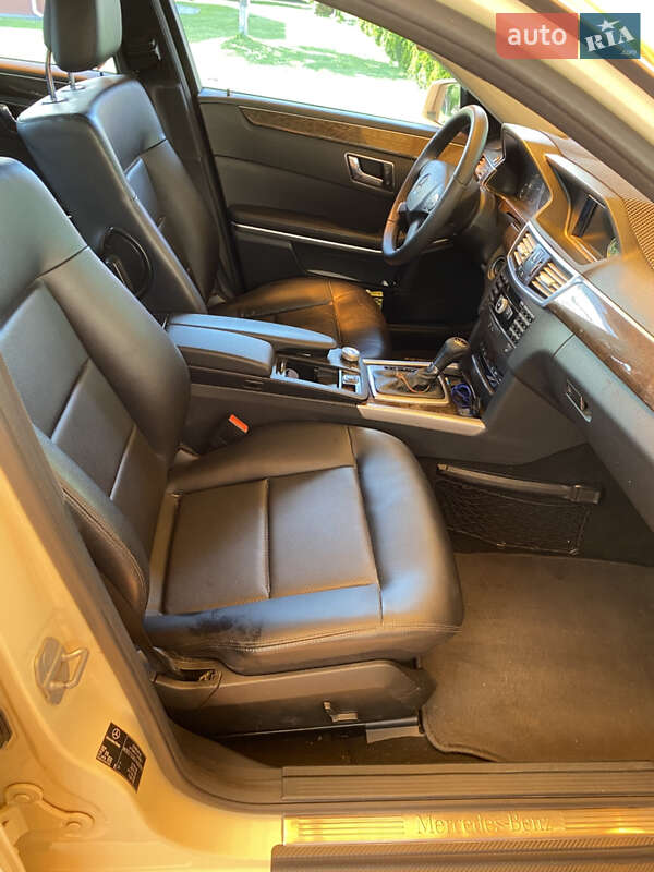 Mercedes-Benz E-Class 2009