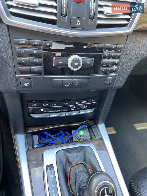 Mercedes-Benz E-Class 2009