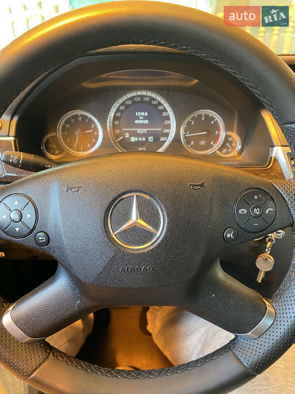 Mercedes-Benz E-Class 2009