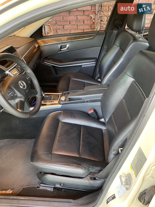 Mercedes-Benz E-Class 2009