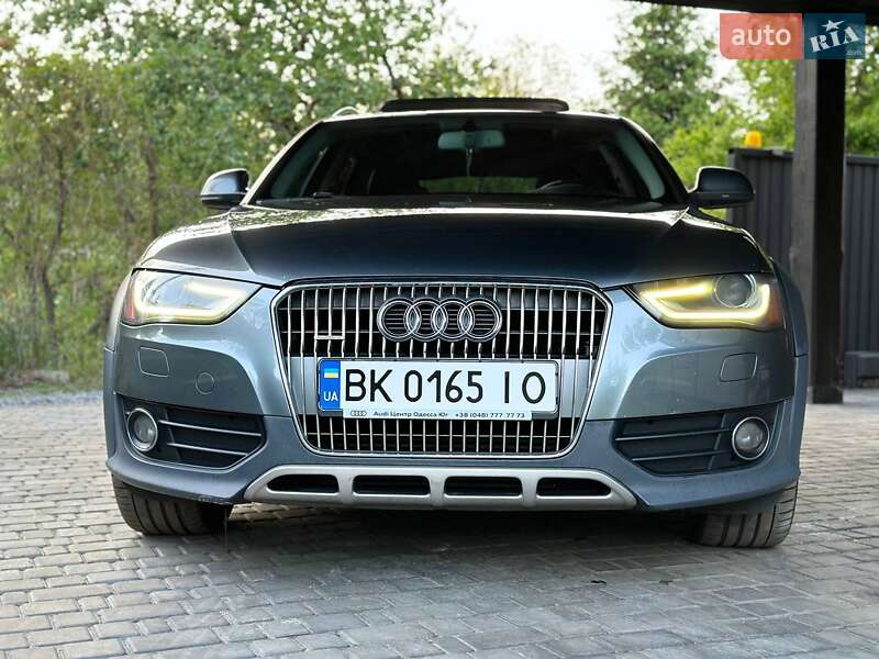 Audi A4 Allroad 2012