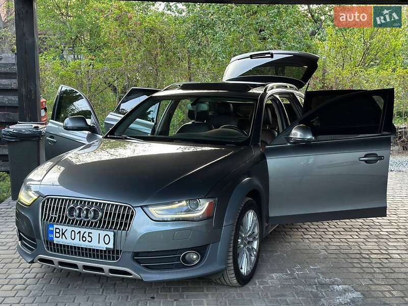 Audi A4 Allroad 2012