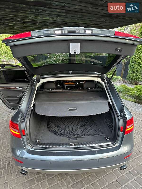 Audi A4 Allroad 2012