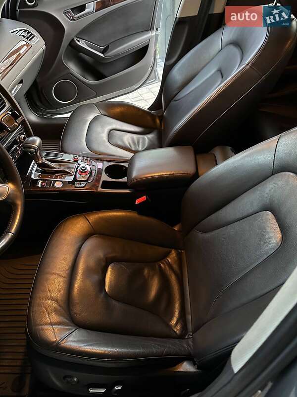 Audi A4 Allroad 2012