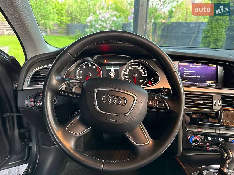 Audi A4 Allroad 2012