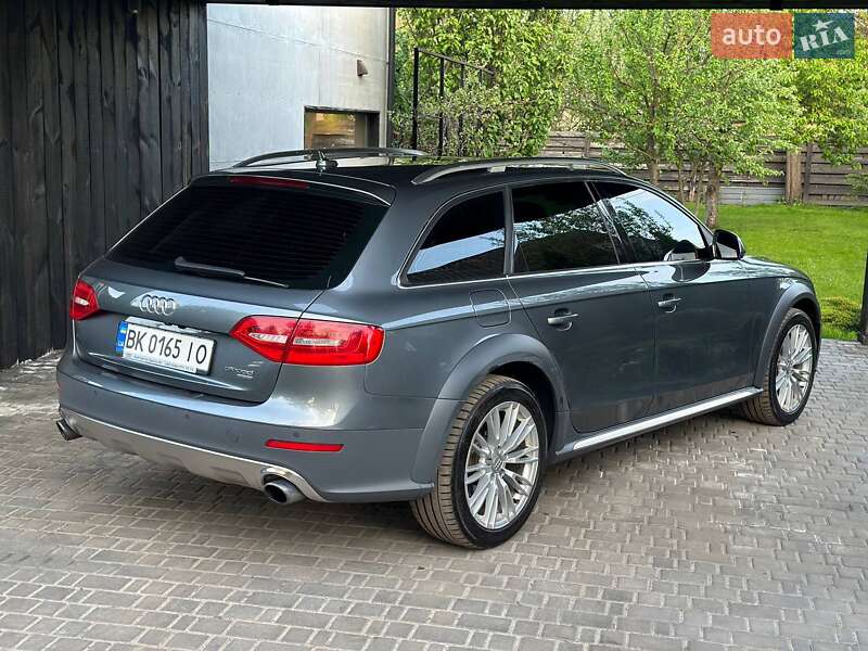 Audi A4 Allroad 2012