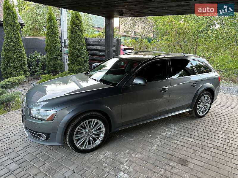 Audi A4 Allroad 2012