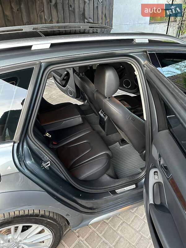 Audi A4 Allroad 2012