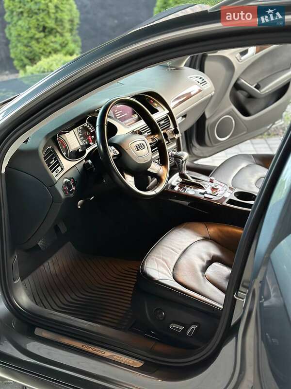 Audi A4 Allroad 2012