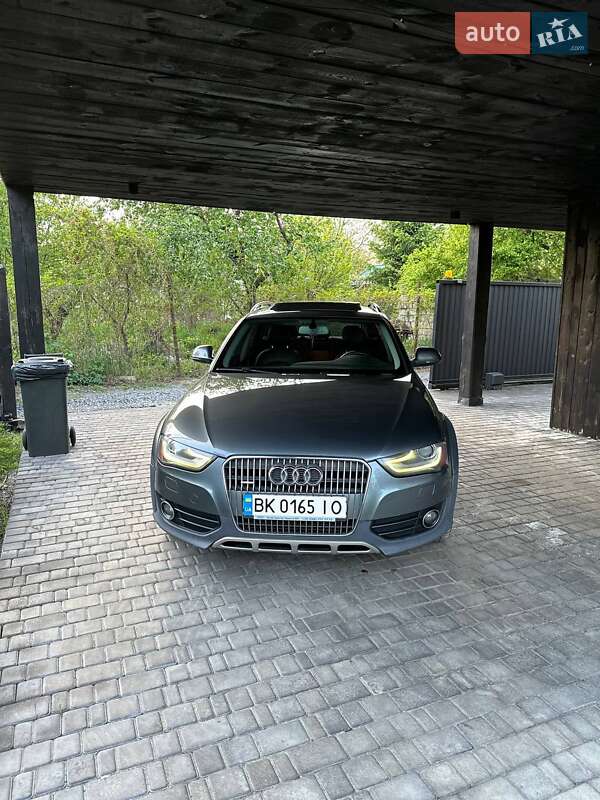 Audi A4 Allroad 2012