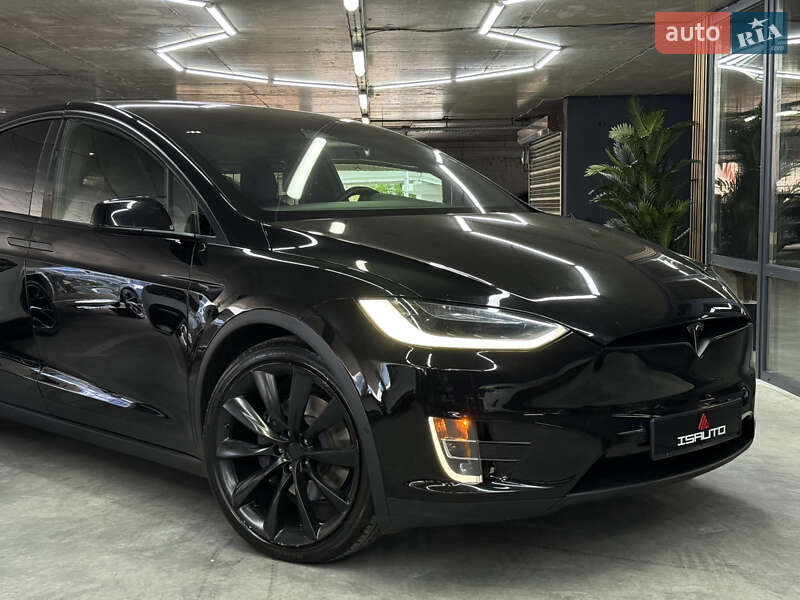 Tesla Model X 2017
