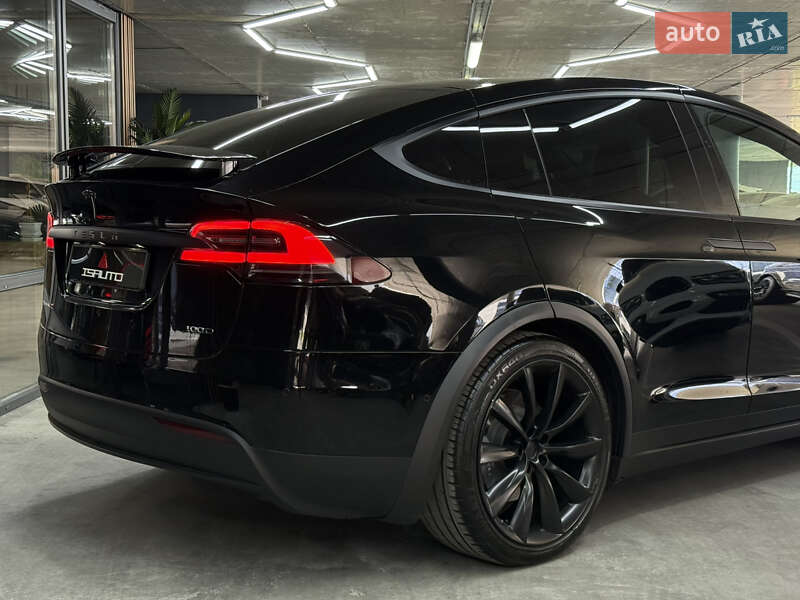 Tesla Model X 2017