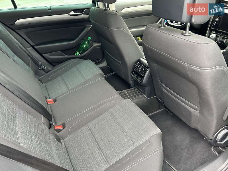 Volkswagen Passat 2020