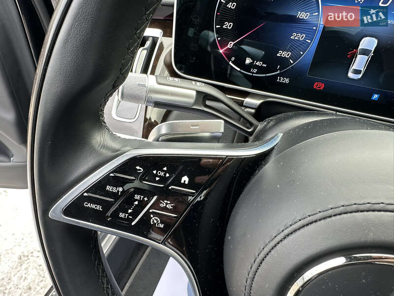 Mercedes-Benz S-Class 2023