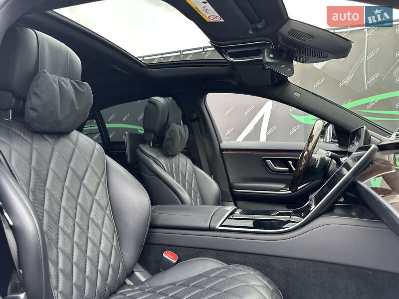 Mercedes-Benz S-Class 2023