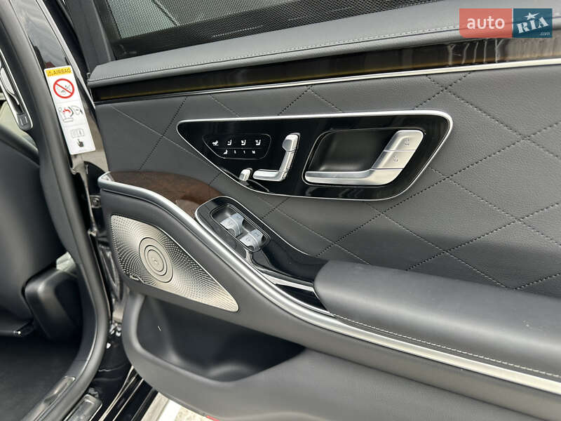 Mercedes-Benz S-Class 2023