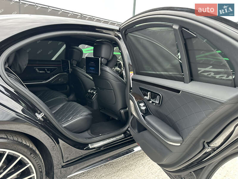 Mercedes-Benz S-Class 2023