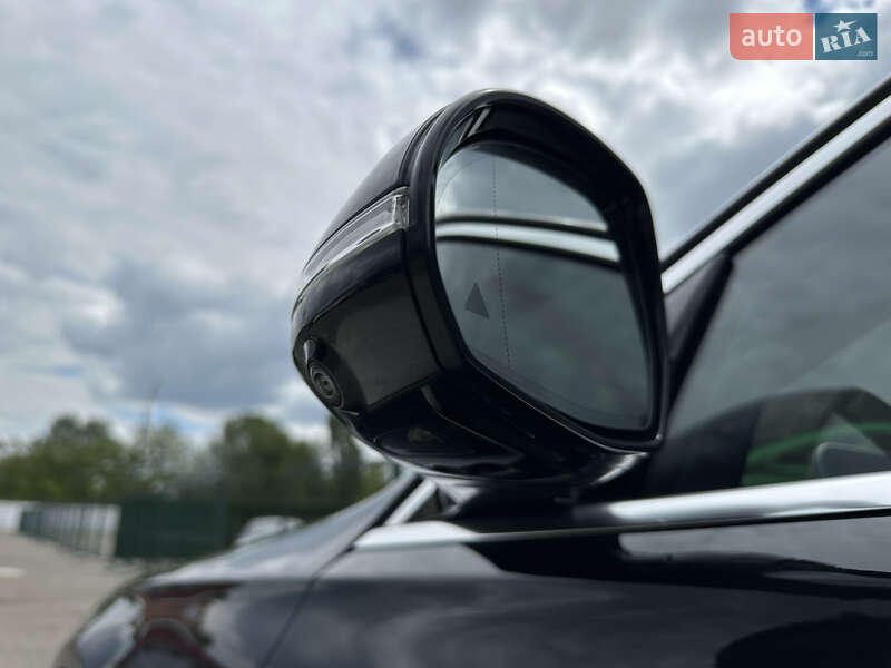 Mercedes-Benz S-Class 2023