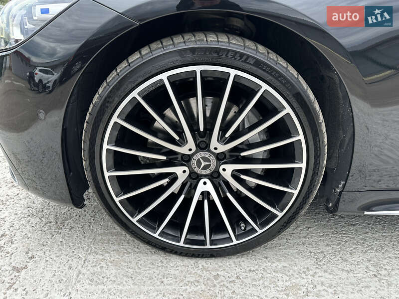 Mercedes-Benz S-Class 2023