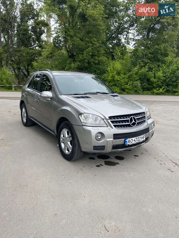 Mercedes-Benz M-Class 2008