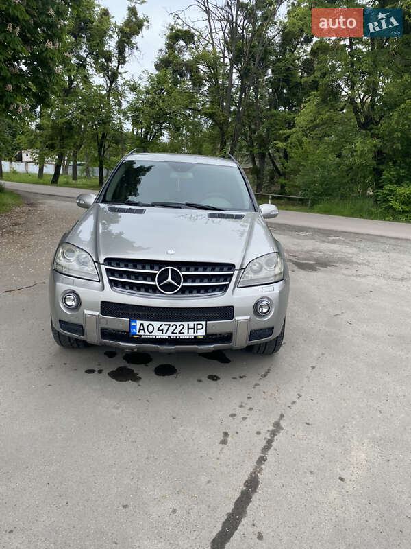Mercedes-Benz M-Class 2008