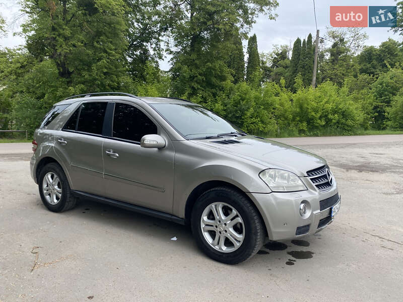 Mercedes-Benz M-Class 2008