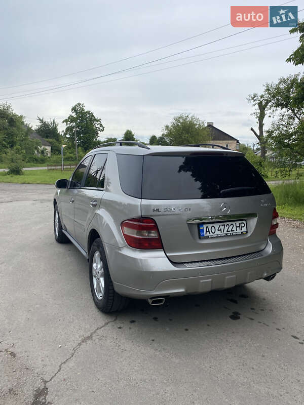 Mercedes-Benz M-Class 2008