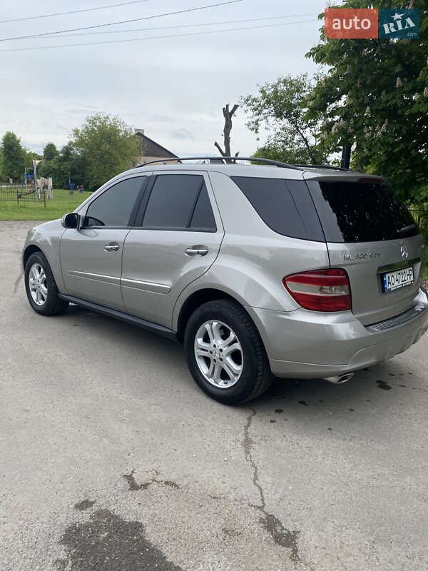 Mercedes-Benz M-Class 2008