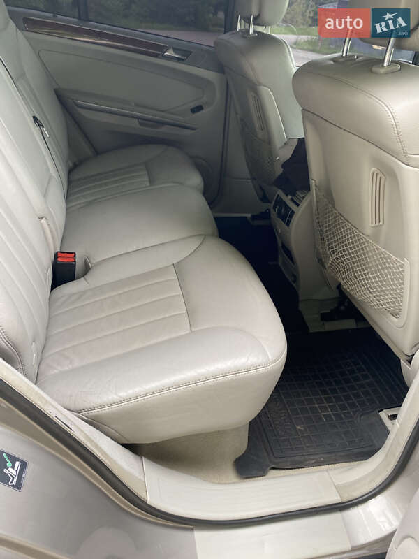 Mercedes-Benz M-Class 2008