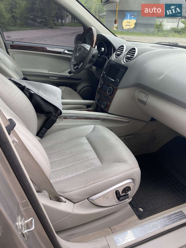 Mercedes-Benz M-Class 2008