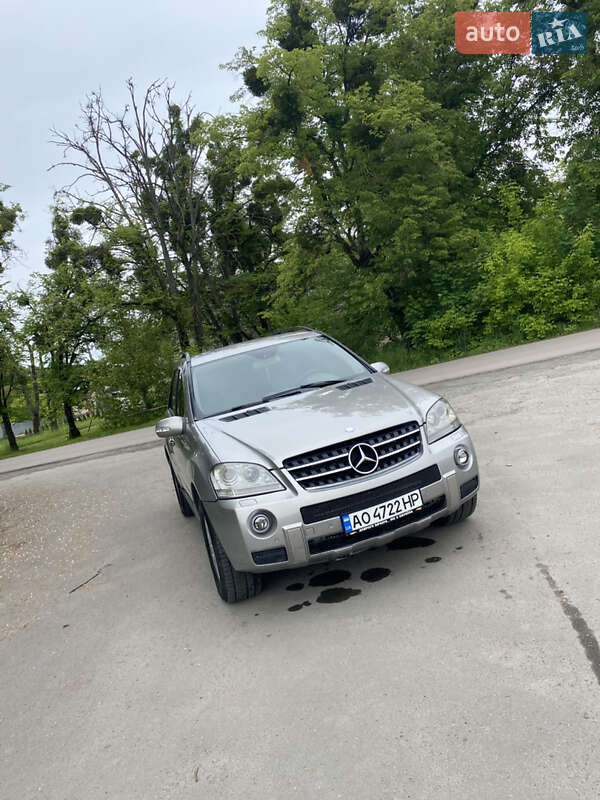 Mercedes-Benz M-Class 2008