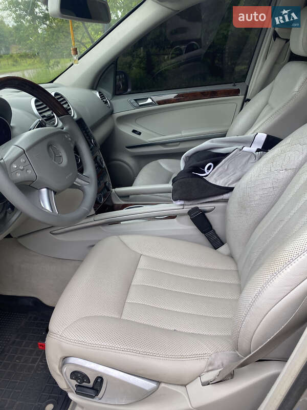 Mercedes-Benz M-Class 2008