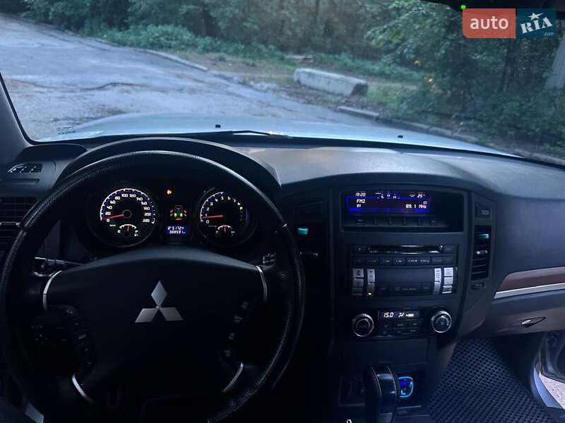 Mitsubishi Pajero Wagon 2007