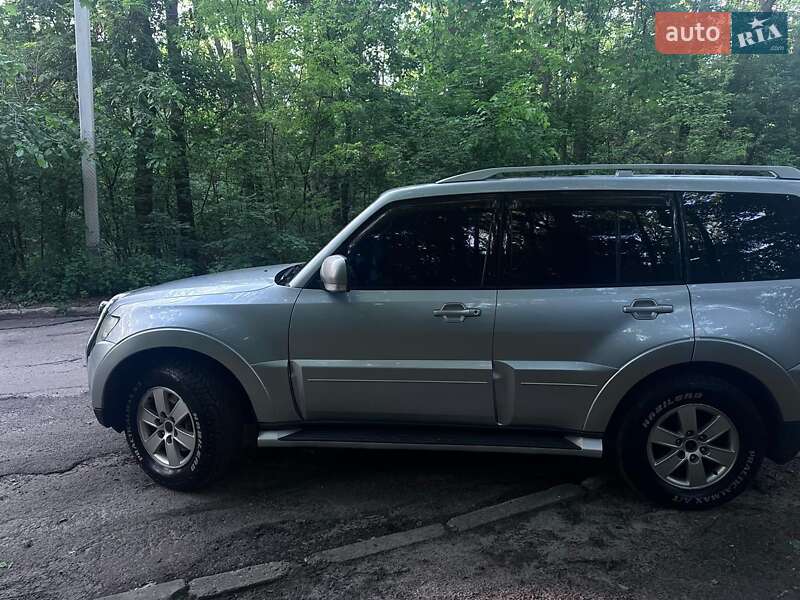 Mitsubishi Pajero Wagon 2007