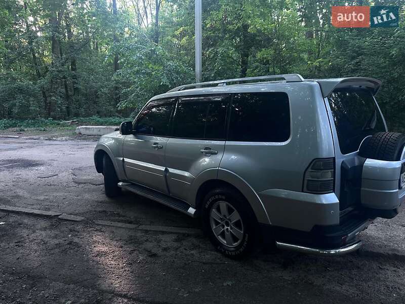Mitsubishi Pajero Wagon 2007