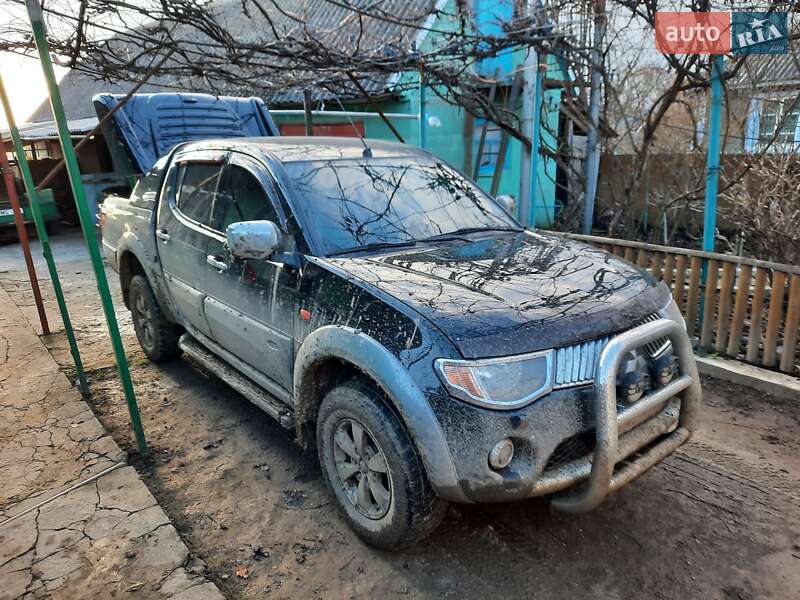 Mitsubishi L 200 2008